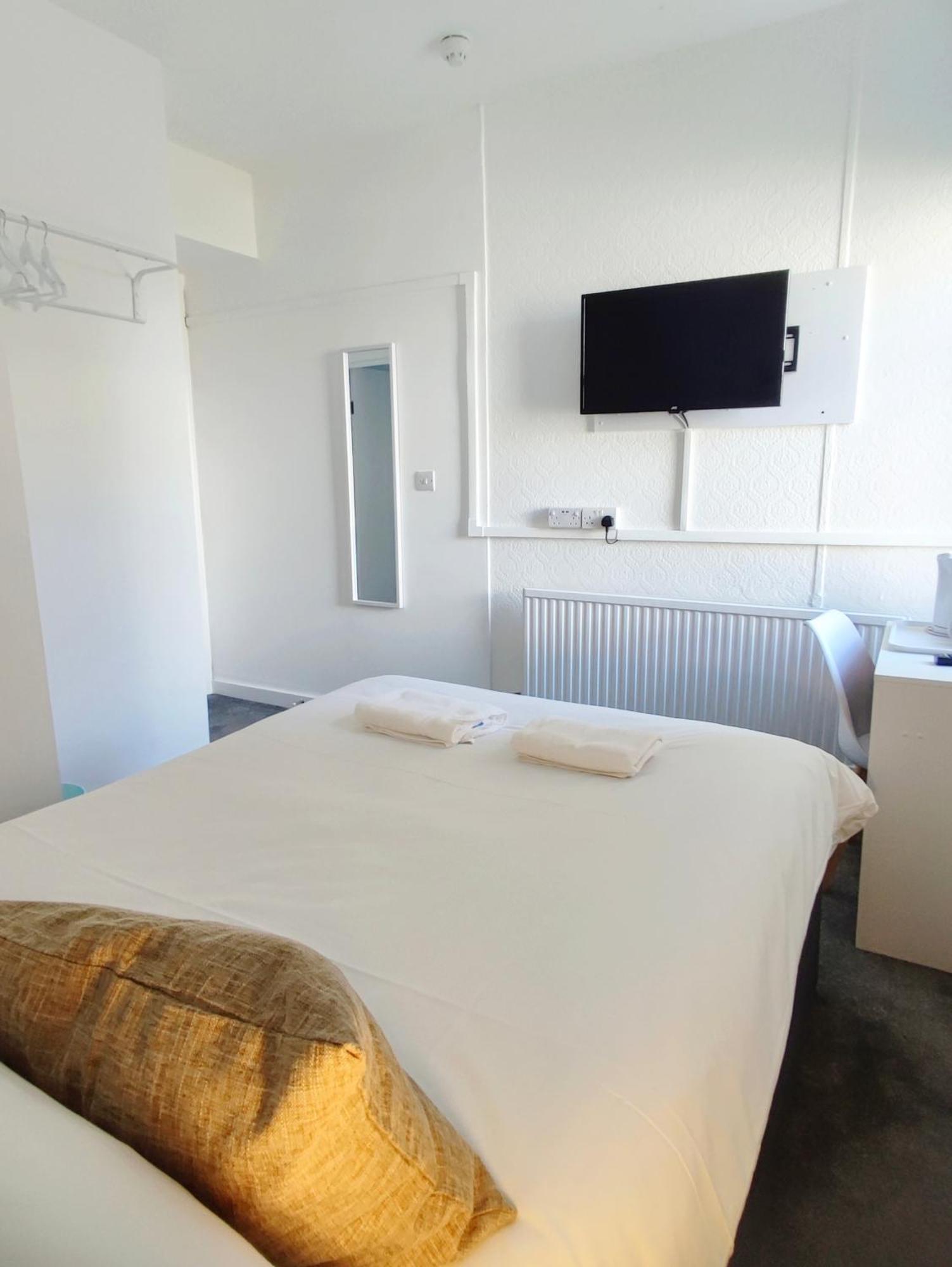 Central Wave Hove Zimmer foto